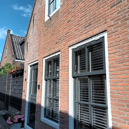 Apartment De Troeter *